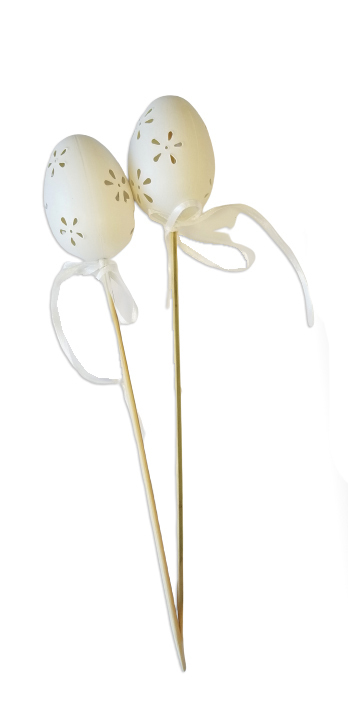 Que trứng 4 cm 